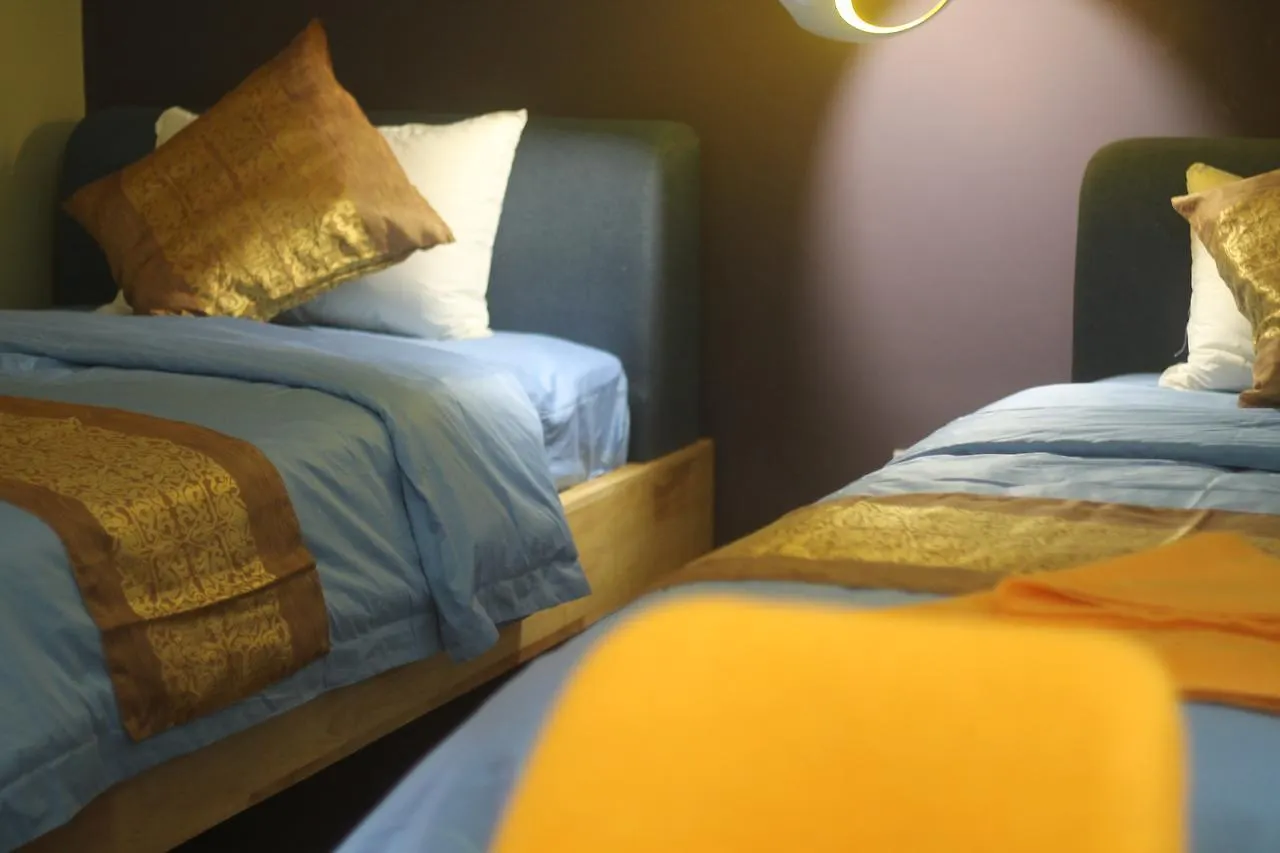 Benny'S City Hotel Сиануквиль