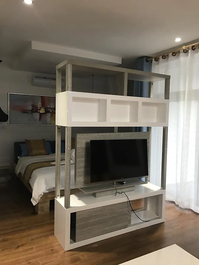 Benny'S City Hotel Сиануквиль