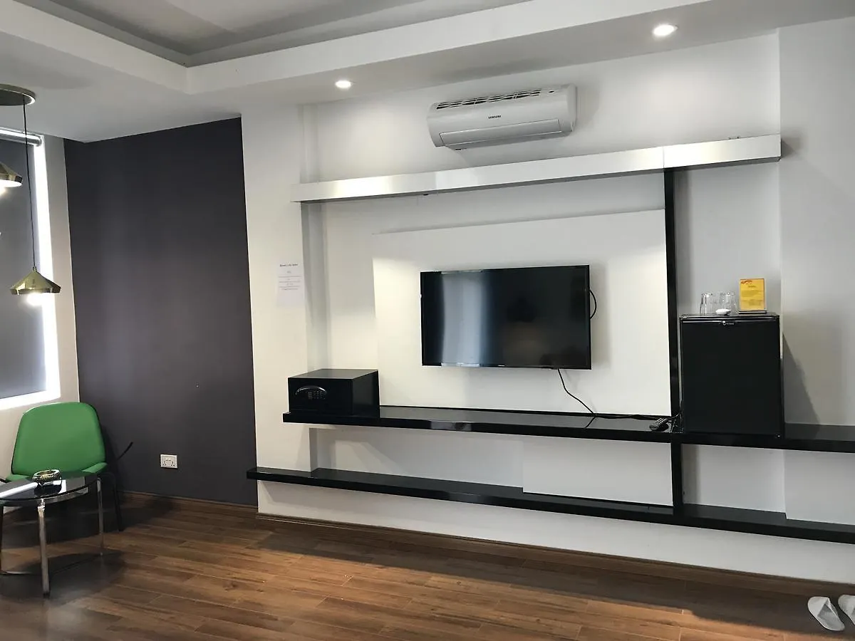 Benny'S City Hotel Сиануквиль